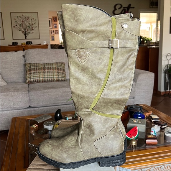 Stylish Olive Green Knee-High Boots  Back Zipper - Picture 1 of 10